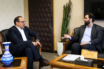 دیدار صمیمانه بسیجی پاسدار مهدی عدالتخواه معاون اقشار و ستادهای تخصصی فرماندهی کل سپاه تهران در دانشگاه علوم پزشکی ایران با دکتر نادر توکلی رئیس دانشگاه