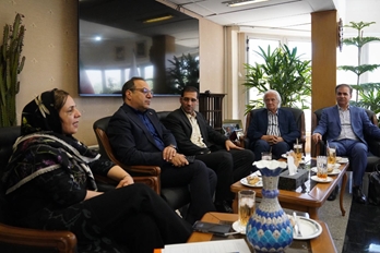 توسعه همکاری‌ علمی دانشگاه‌ علوم پزشکی ایران با دانشگاه نیکولاس کوپرنیک لهستان
